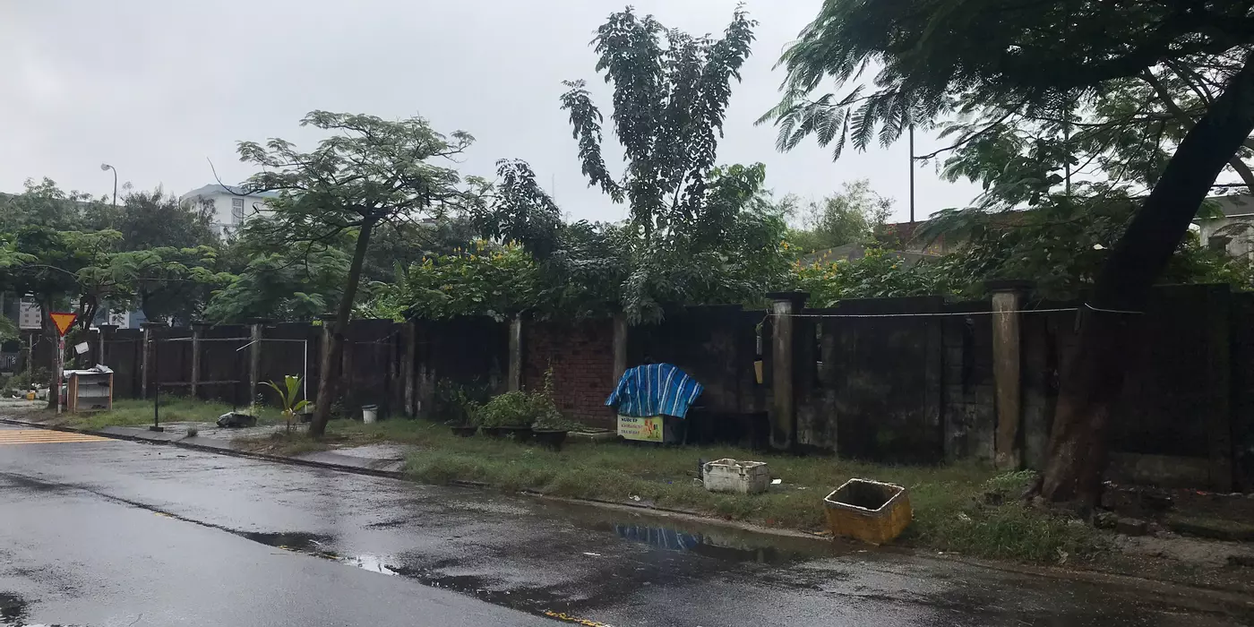 Bán lô góc Nguyễn Sơn - Nguyễn Thành Ý giá siêu rẻ