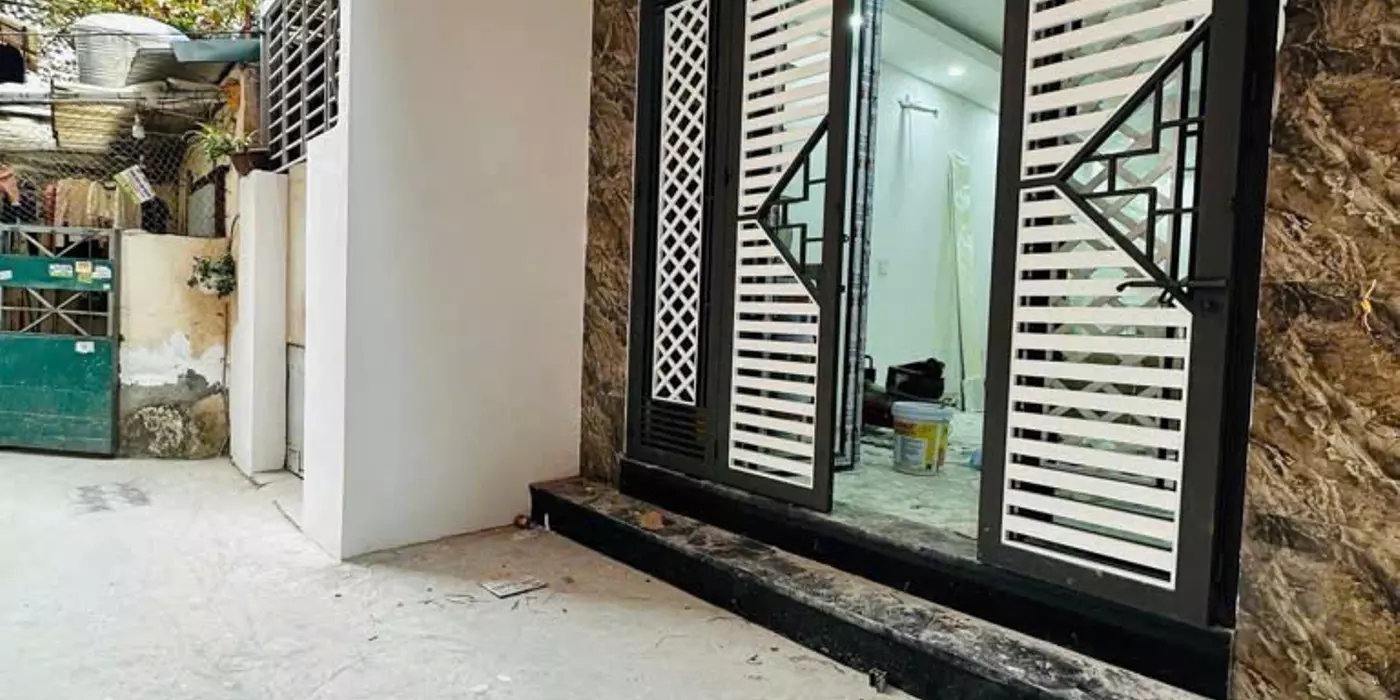 Kim Đồng Giáp Bát Nhà Mới 50m 5 Tầng 8 phòng  8.95 tỷ Sổ Riêng