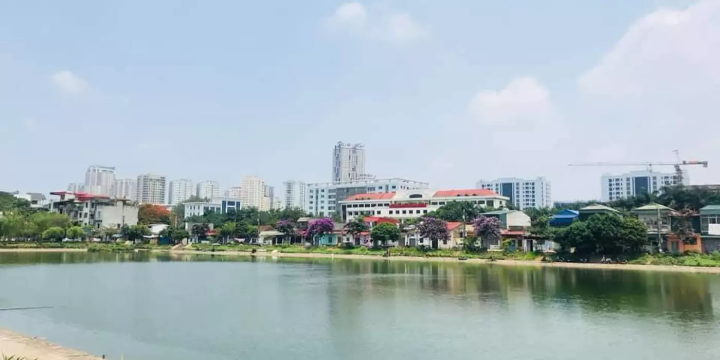 BÁN NHÀ PHỐ TRẦN NHẬT DUẬT LA KHÊ, Ô TÔ ĐỖ CỬA, 5 TẦNG, 22m, 5.5 tỷ