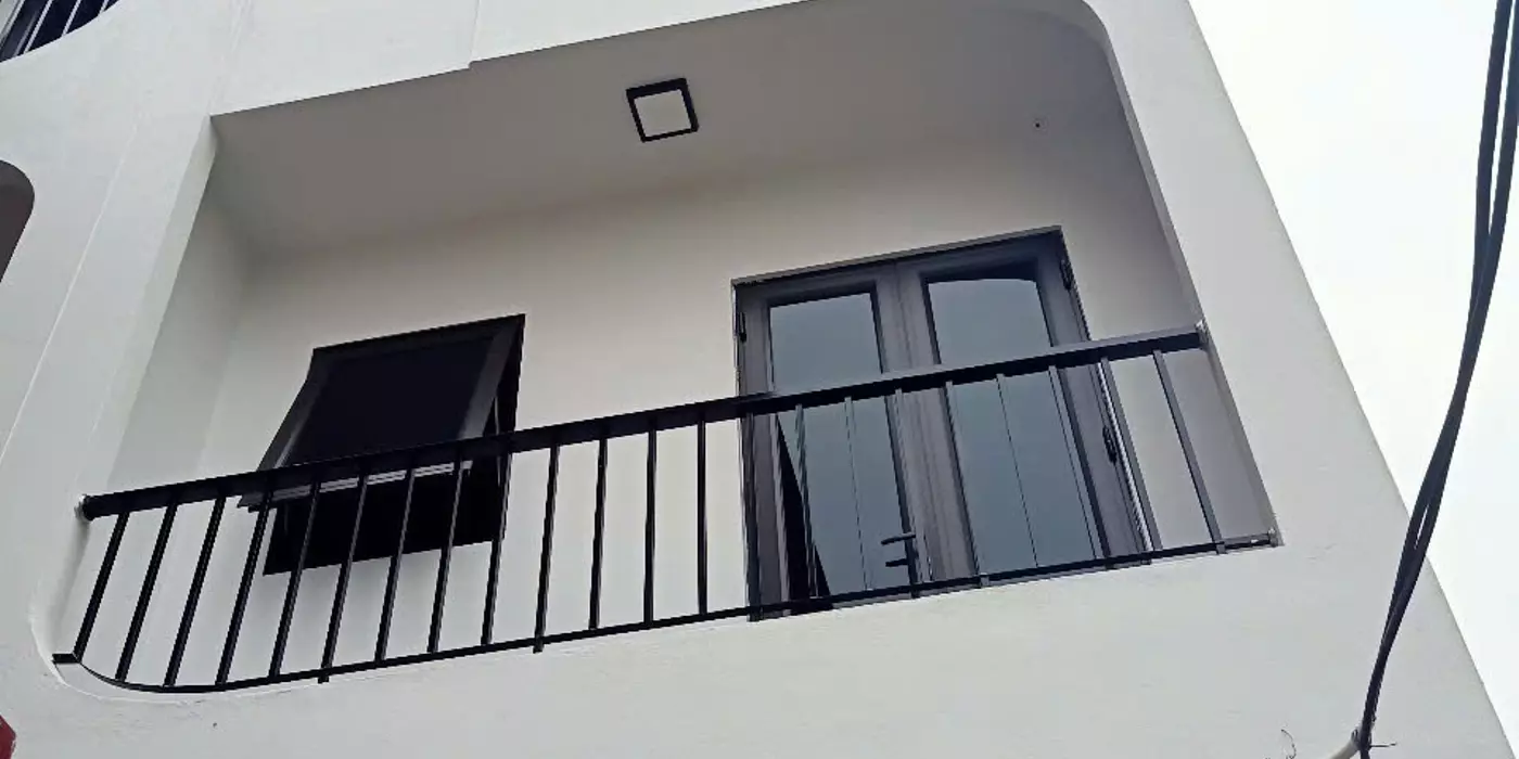 Bán nhà cạnh Quận Uỷ Bắc Từ Liêm 40m2 4 tầng giá nhỉnh 6 tỷ