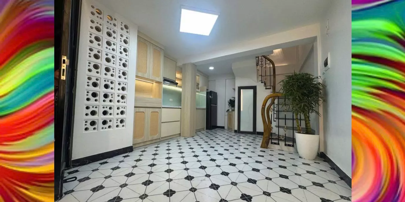 Chủ Nhà Quá Cần Tiền, Bán Gấp Nhà 264 Ngọc Thụy 34m 5 Tầng Chỉ 4.x Đồng