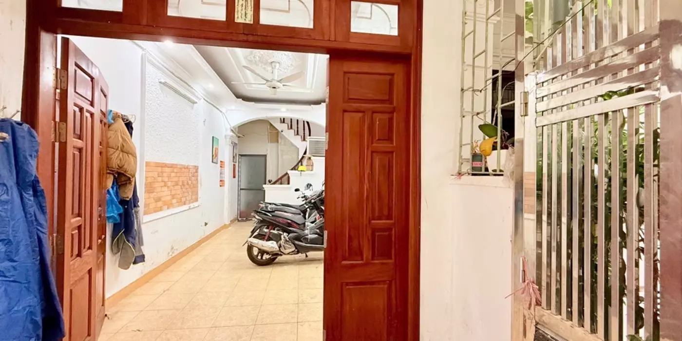 NHÀ ĐẸP KIM GIANG - KHUNG CỘT BÊ TÔNG- CÓ SÂN RỘNG ĐỂ XE-NHỈNH 6 TỶ