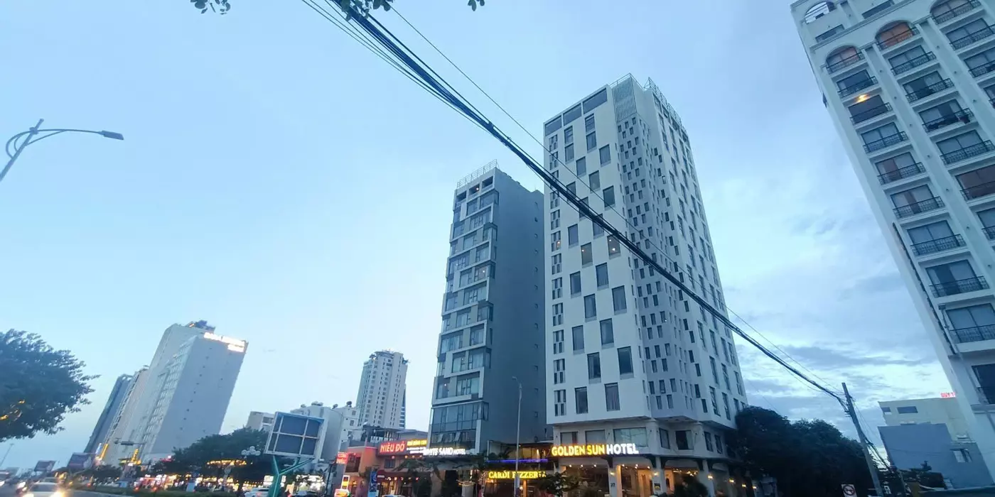 Sát Võ Văn Kiệt, 30m ra biển Mỹ Khê. 2 tầng chỉ hơn 4 tỷ. Đà Nẵng.