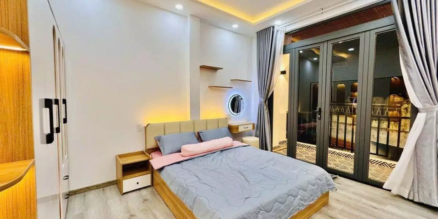 CĂN NHÀ NGHỈ 16 PHÒNG NGỦ - VỊ TRÍ VÀNG DĨ AN, BÌNH DƯƠNG - GIÁ 9.8 TỶ - SỔ HỒNG RIÊNG