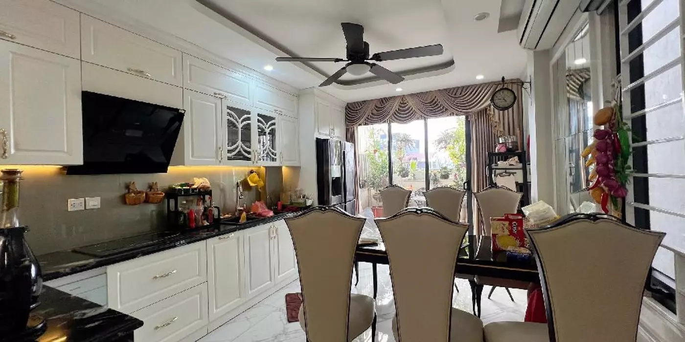 bán nhà mặt phố đại la 7 tầng thang máy long lanh lô góc hai bà trưng