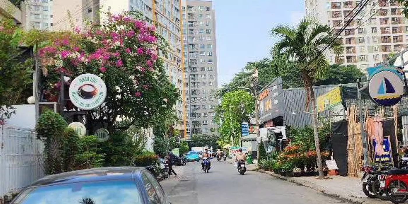 Bán nhà mặt phố Nguyễn Duy Trinh, 65 tỷ, 220m2, 5PN, 5WC, 4 tầng