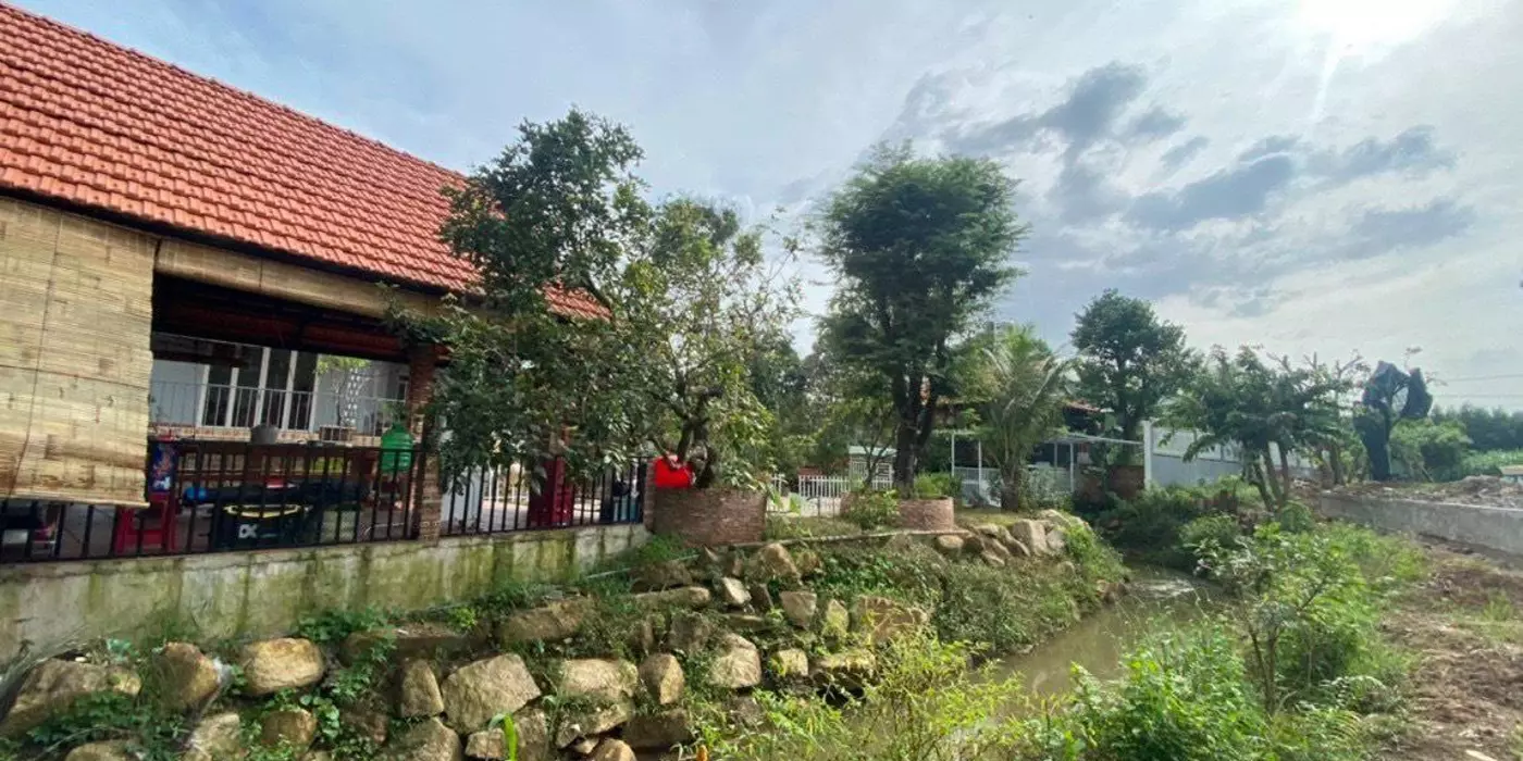 BÁN GẤP 2 MT VIEW SUỐI (320M2) TC SHR, DT756, CÔNG NGHIỆP 900M, KẾ CHỢ DÂN ĐÔNG, GIÁ 205TR