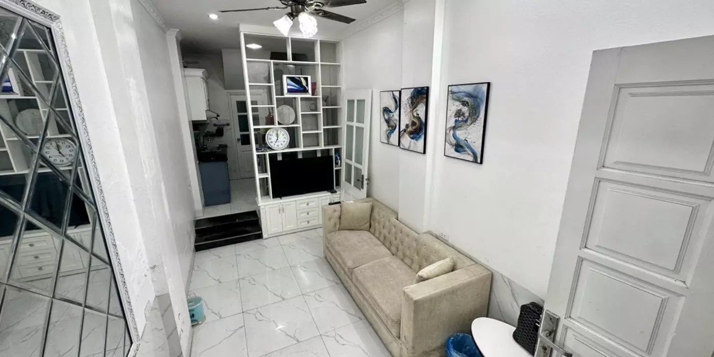 Nhà BA ĐÌNH 30m2 x 5 tầng - Căn góc - Ngõ rộng thoáng.
