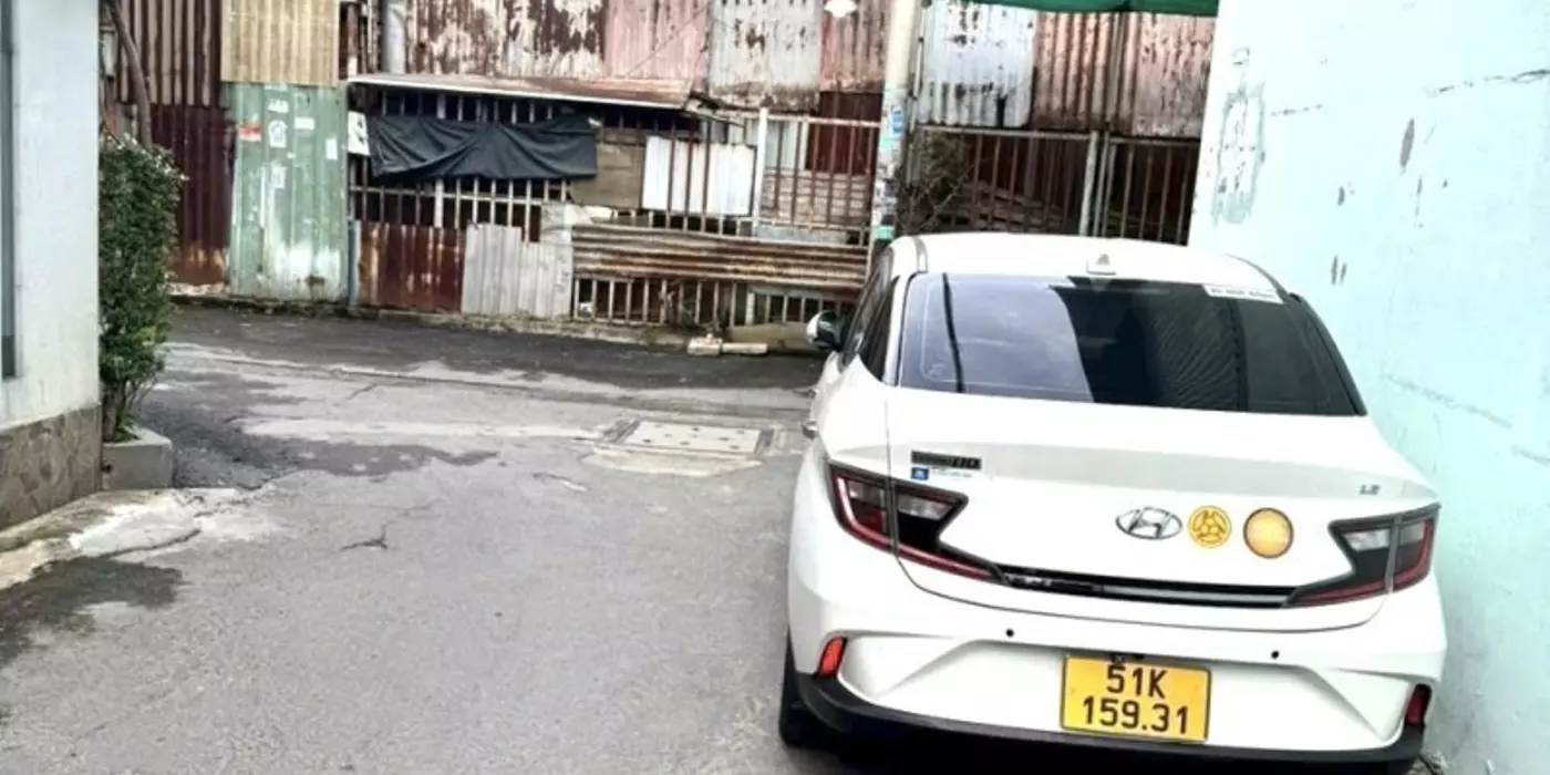 Bán nhà (4x15)m, hẻm xe hơi Đường Trường Chinh, Quận Tân Phú
