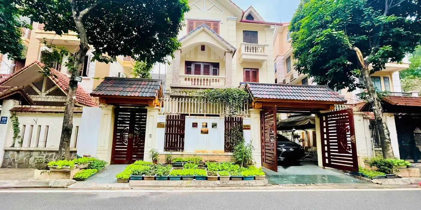 Bán gấp biệt thự đẹp ở ngay khu đô thị Trung Văn Hancic, 106m2 5 tầng view thoáng