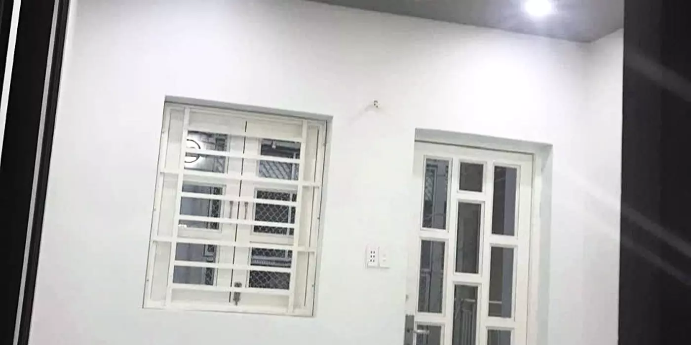 Cho Thuê Nhà Nguyên Căn Quận 10 - 4PN - Sát Mặt Tiền - 15 Triệu