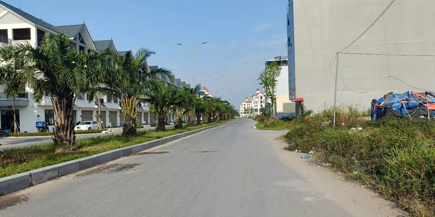DV Lai Xá 112m2- MT8.2m, trục chính 30m, tiện ích Hinode, giá 20.5 tỷ