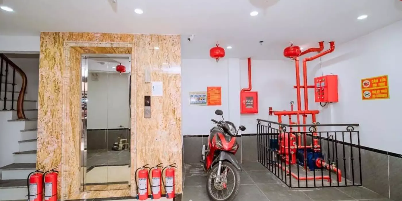 💥Tòa CHDV Dịch Vọng, Cầu Giấy 60m 7T, 15 phòng studio, d.thu 90tr/th, chỉ 17.9 Tỷ💥