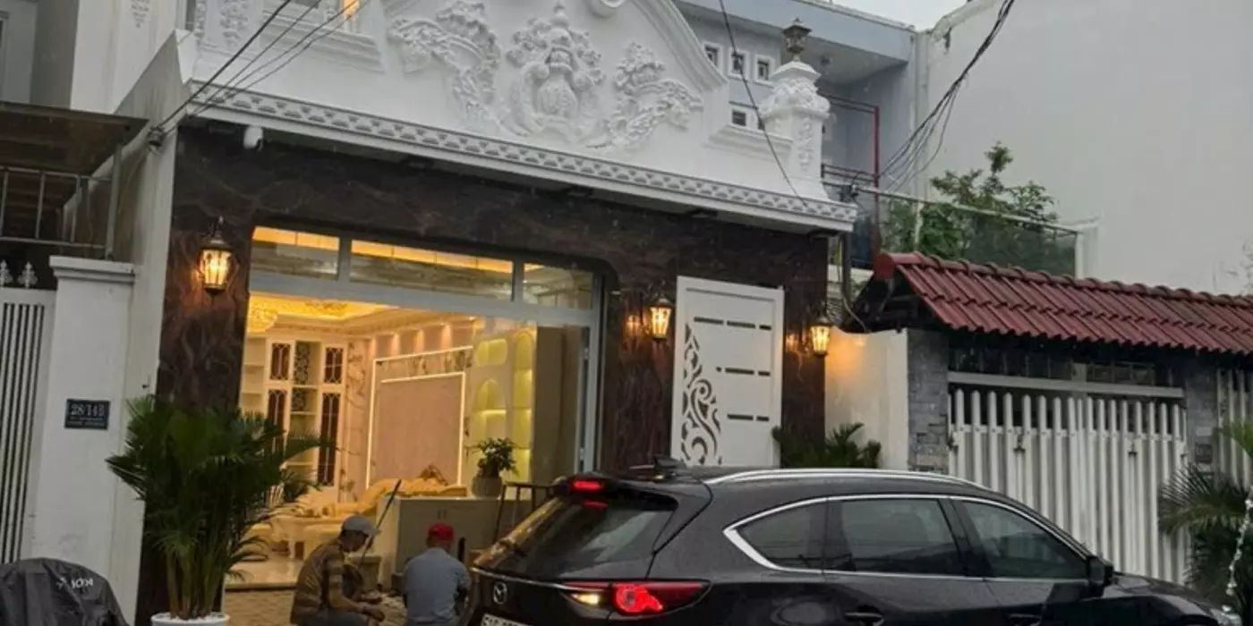 95m2 nhà 3 tầng mới tinh 5x19m mặt tiền hẻm nhựa 6m thẳng 1 trục 50m ra Đào Tông Nguyên Thị Trấn