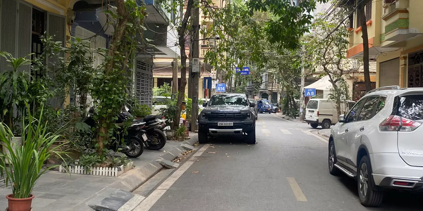 Phân lô Nguyễn Chí Thanh - oto vỉa hè kinh doanh - diện tích 40m - 5 tầng - mặt 4m Chỉ 16 tỷ