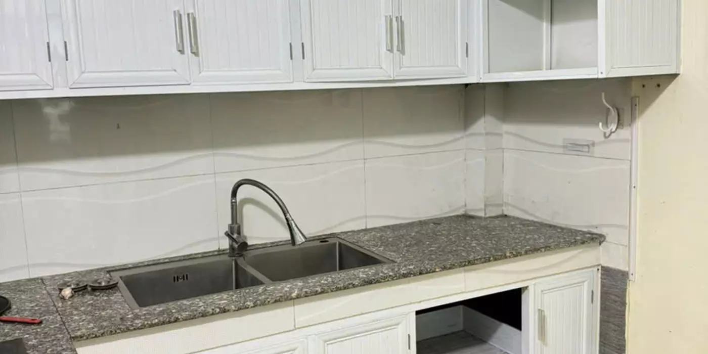 Chính chủ nhờ bán căn nhà 3 tầng tổ 6, TT Quang Minh, Mê Linh, HN. DT 43m, giá 3,15 tỷ.