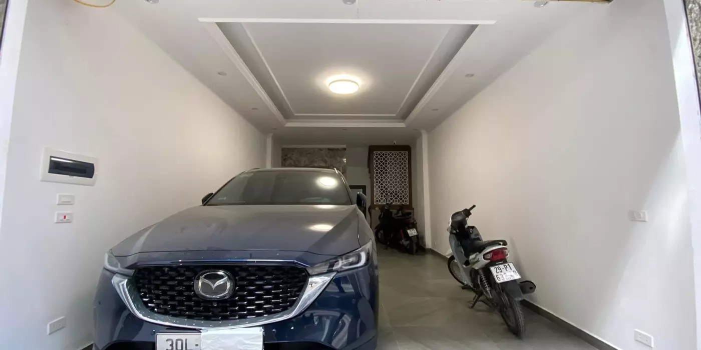 CẦN BÁN NHÀ TẠI ĐƯỜNG 800A, CẦU GIẤY. 48M, 8 TẦNG THANG MÁY, Ô TÔ VÀO NHÀ. GIÁ 18.5 TỶ