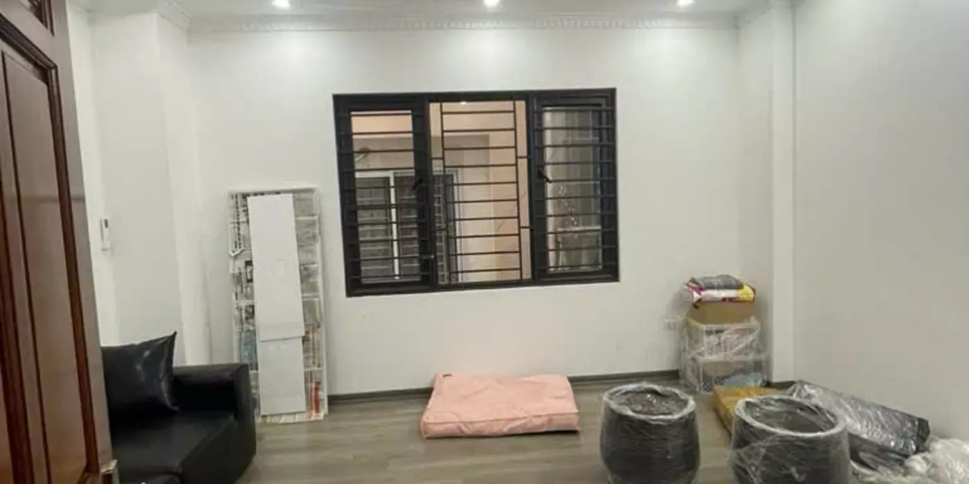 Bán nhà Phố Hào Nam, Hai mặt thoáng, Gần mặt phố, 38mx4T, Giá: 7.6 Tỷ, Lh: 0396935190.
