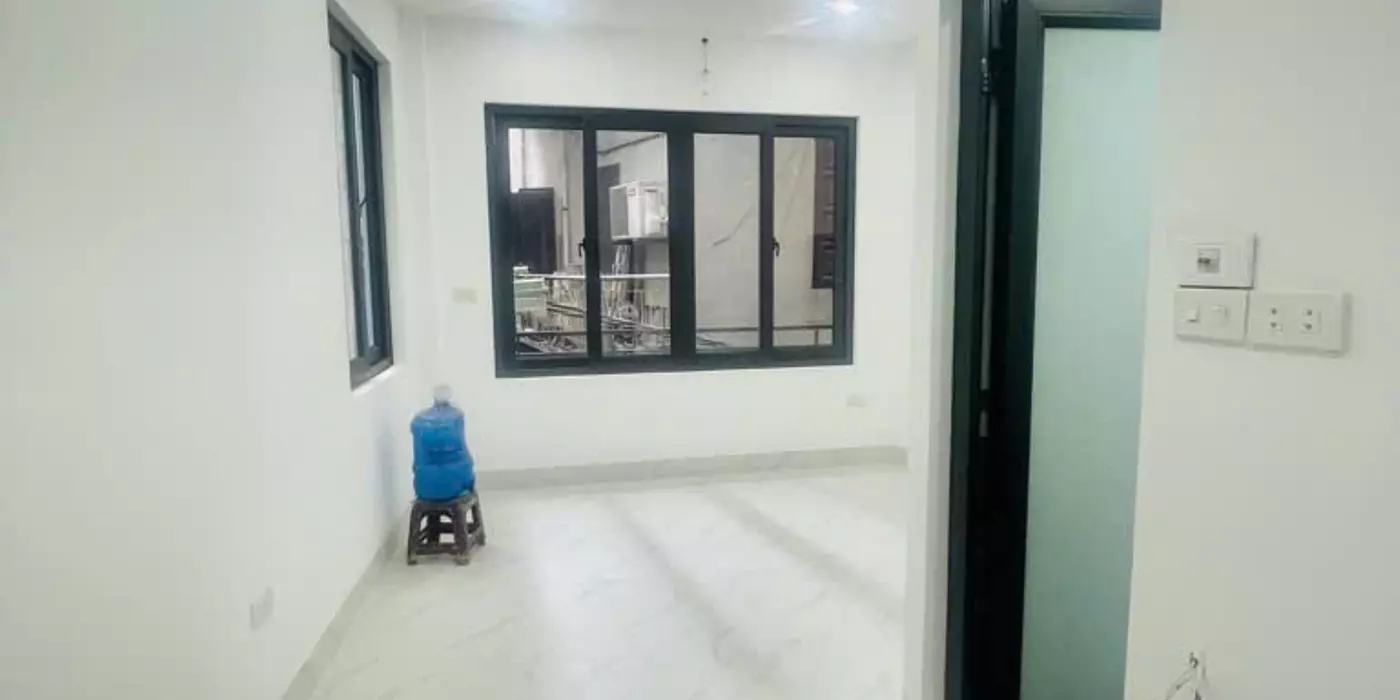 Bán nhà Phố Hào Nam, Chục bước ra mặt phố, Dòng tiền 15tr/tháng, 39mx4T, Giá: 7.7 Tỷ, Lh: