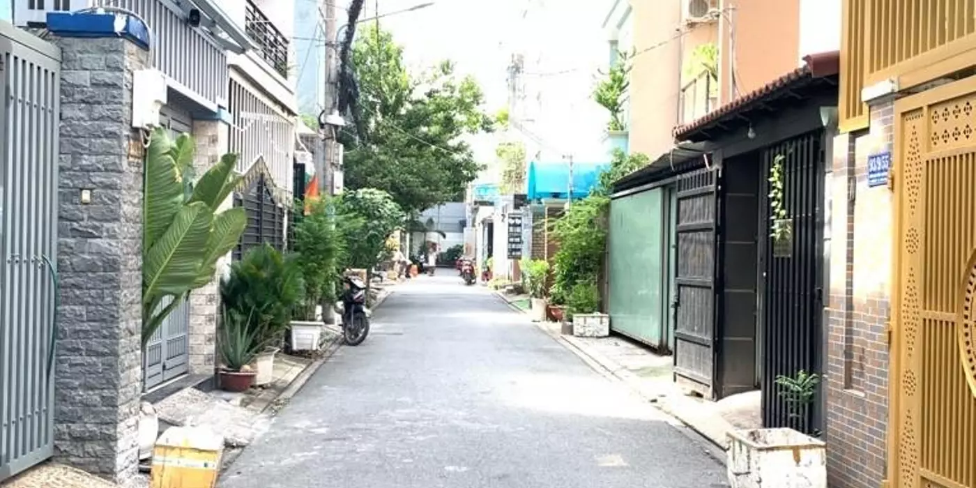 BÁN NHANH NHÀ HẺM XE TẢI LÊ TRỌNG TẤN, P. TÂY THẠNH, TÂN PHÚ
6.6  TỶ - 60M2 - 2 TẦNG