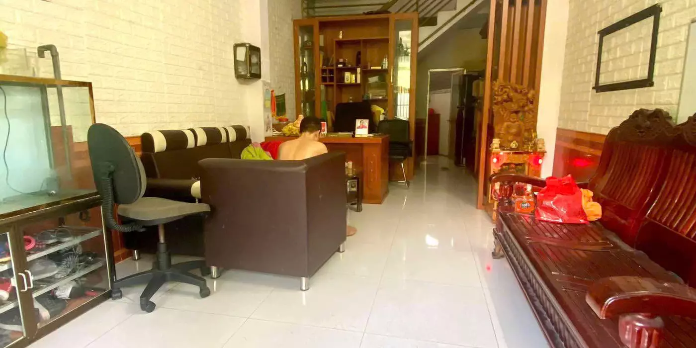 2.3 TỶ - NHÀ 2 TẦNG MỚI TINH - GẦN SIÊU THỊ METRO - 3 PHÚT QUA GÒ VẤP SỔ RIÊNG ĐÀY ĐỦ
