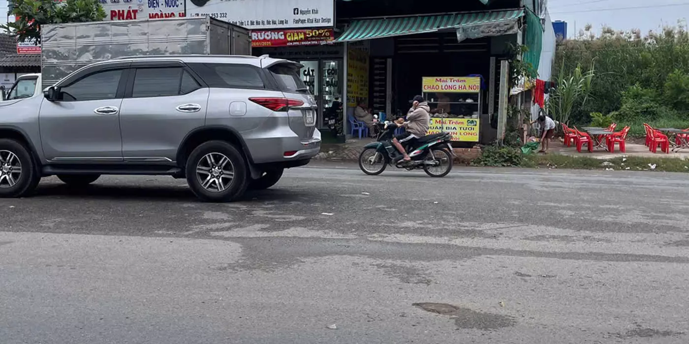 CHÍNH CHỦ CẦN BÁN NHÀ MT ĐƯỜNG 24A KDC E.CUTY TÂN ĐỨC GIÁ 4.2 TỶ