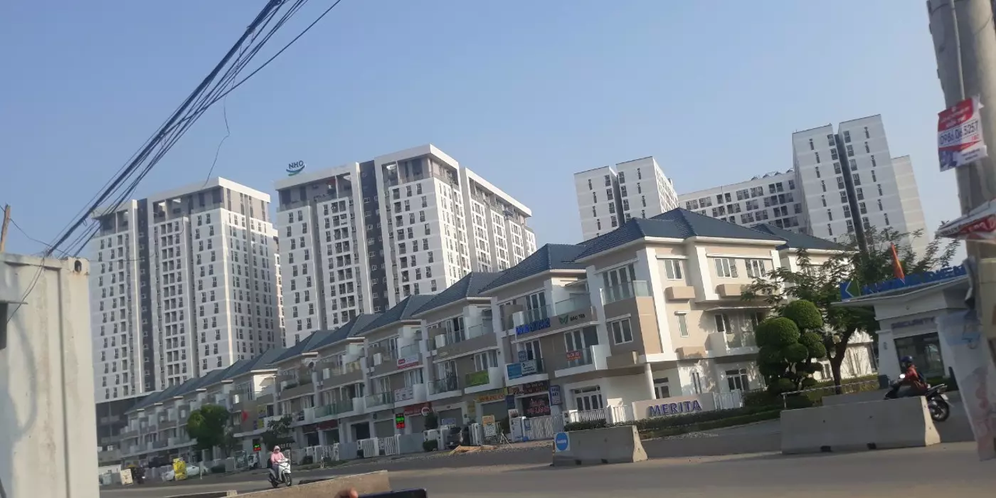 Căn góc mặt tiền đường liên phường phước long B, 160m, 4 tấng