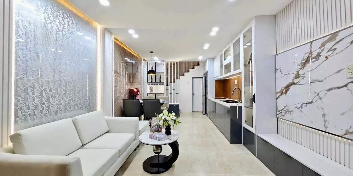 Bán nhà sổ vuông đẹp hoàn công đủ tại phường 6 Tân Bình