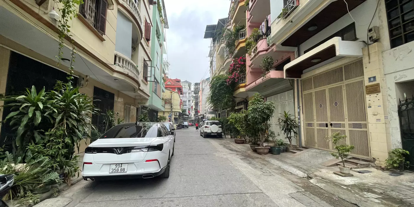 PHÂN LÔ HOÀNG VĂN THÁI 57m x 5 tầng mt 4.5m GIÁ 12.x Tỷ