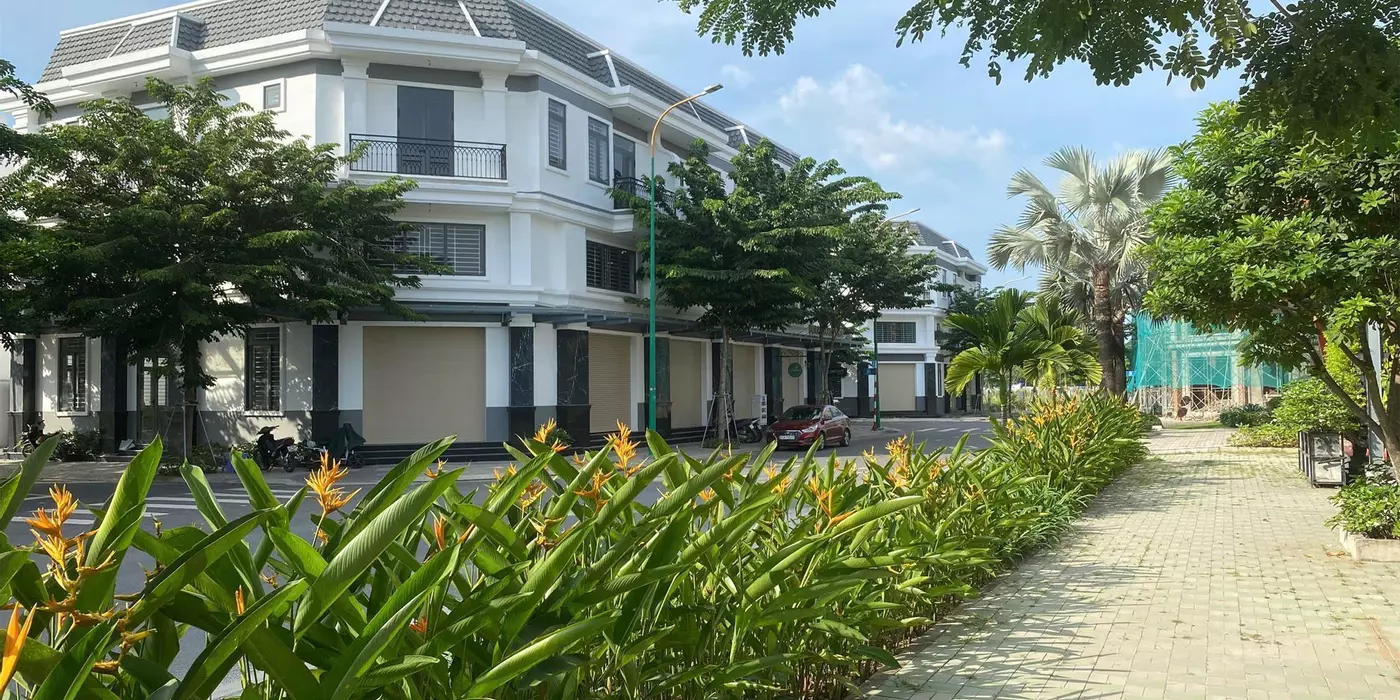Nhà Phố Thương Mại 2,66 Tỷ, Trúng Thưởng Xe Sang