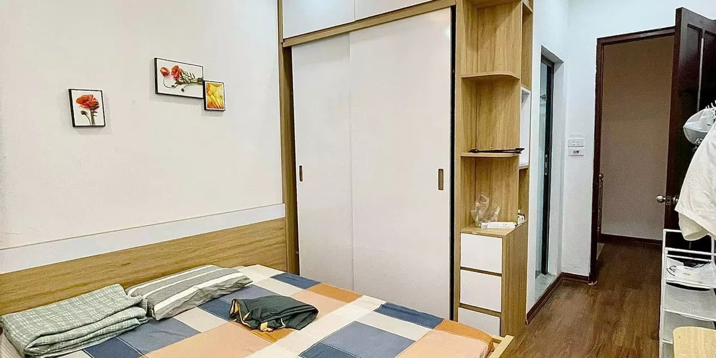 Bán nhà Phố Hào Nam, Lô góc ba thoáng, Nội thất đẹp ở ngay, 29mx5T, Giá: 6.8 Tỷ, Lh: 0396935190.
