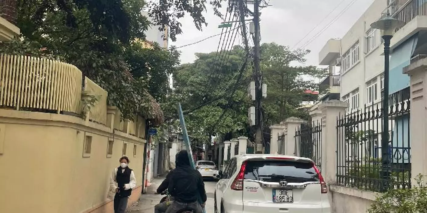 Cổ Nhuế 31m2, 5T, oto 10m, ngõ to, gần phố, nhà mới đón tết 5.85 tỷ