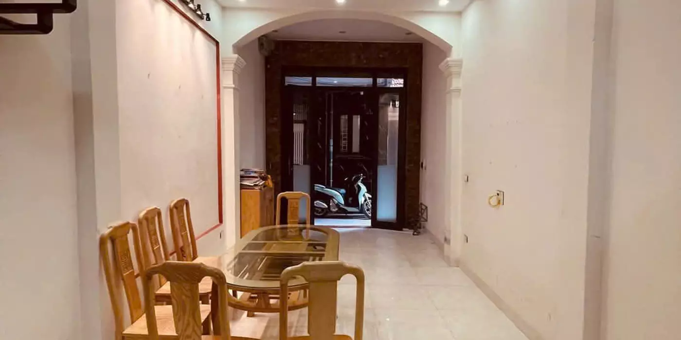 Trung Tâm Cầu Giấy 32m2 x 5 tầng. gần ô t, 3 gác đỗ cửa. Chỉ 7.x tỷ