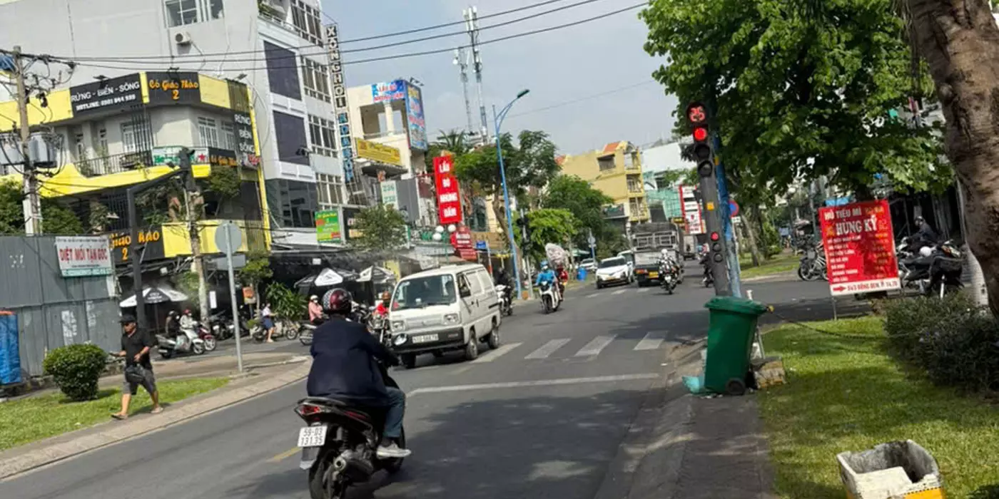 Bán nhà Mặt tiền Đồng Đen - gần Công viên Bàu Cát,  9.1x31m, Cấp 4 - tiện xây, 42 tỷ