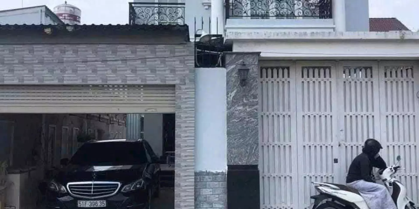 Biệt thự sân vườn (10x22) MT nhựa 1/ 30m Song Hành, Tân Hiệp, Hóc Môn giá rẻ 8.89 tỷ