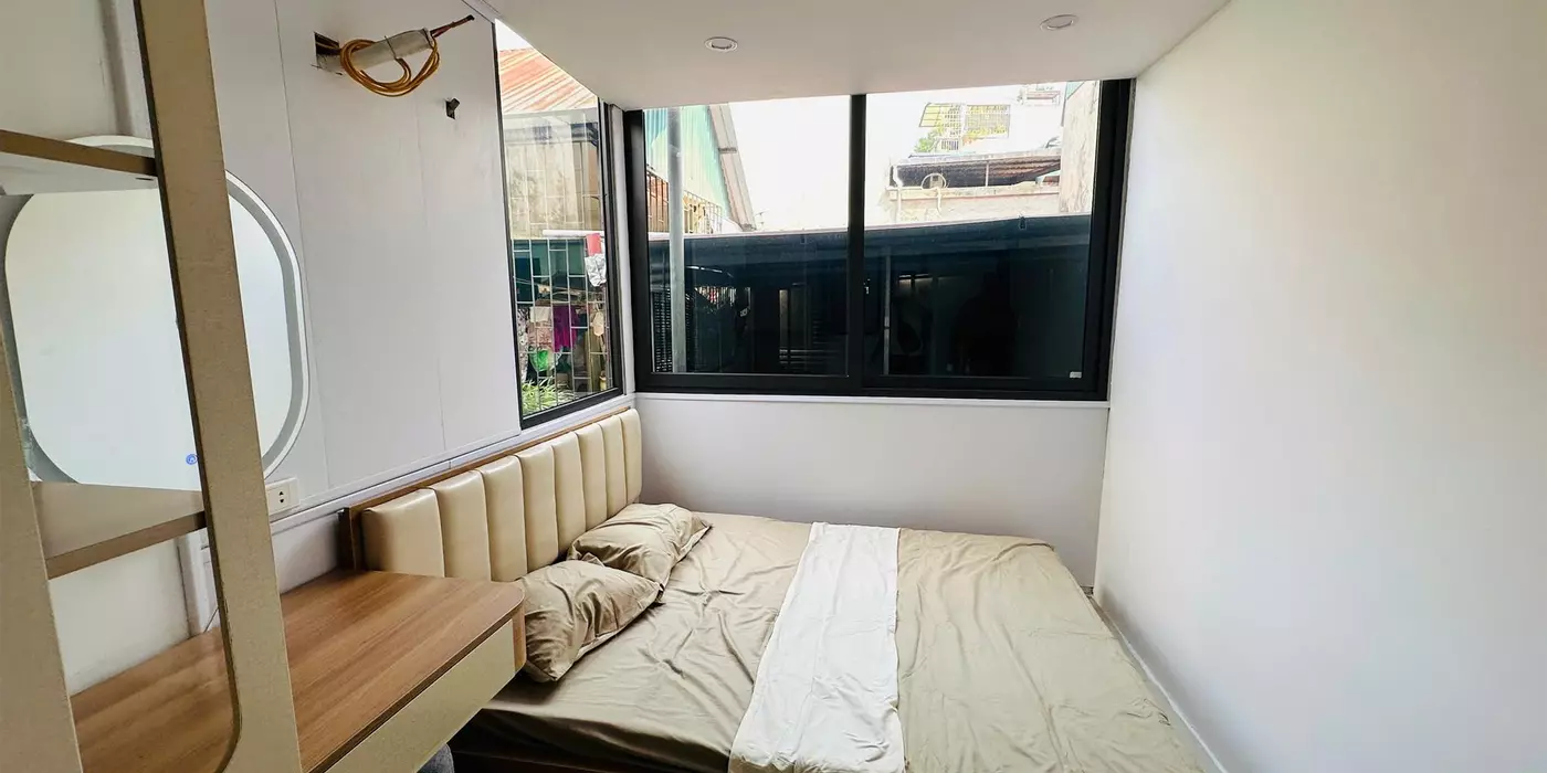 Bán Nhà Tập Thể 3 Tầng Tại Khu Tôn Đức Thắng, Đống Đa - Chỉ hơn 3 tỷ 5 Có 4 phòng ngủ, 2 phòng vệ