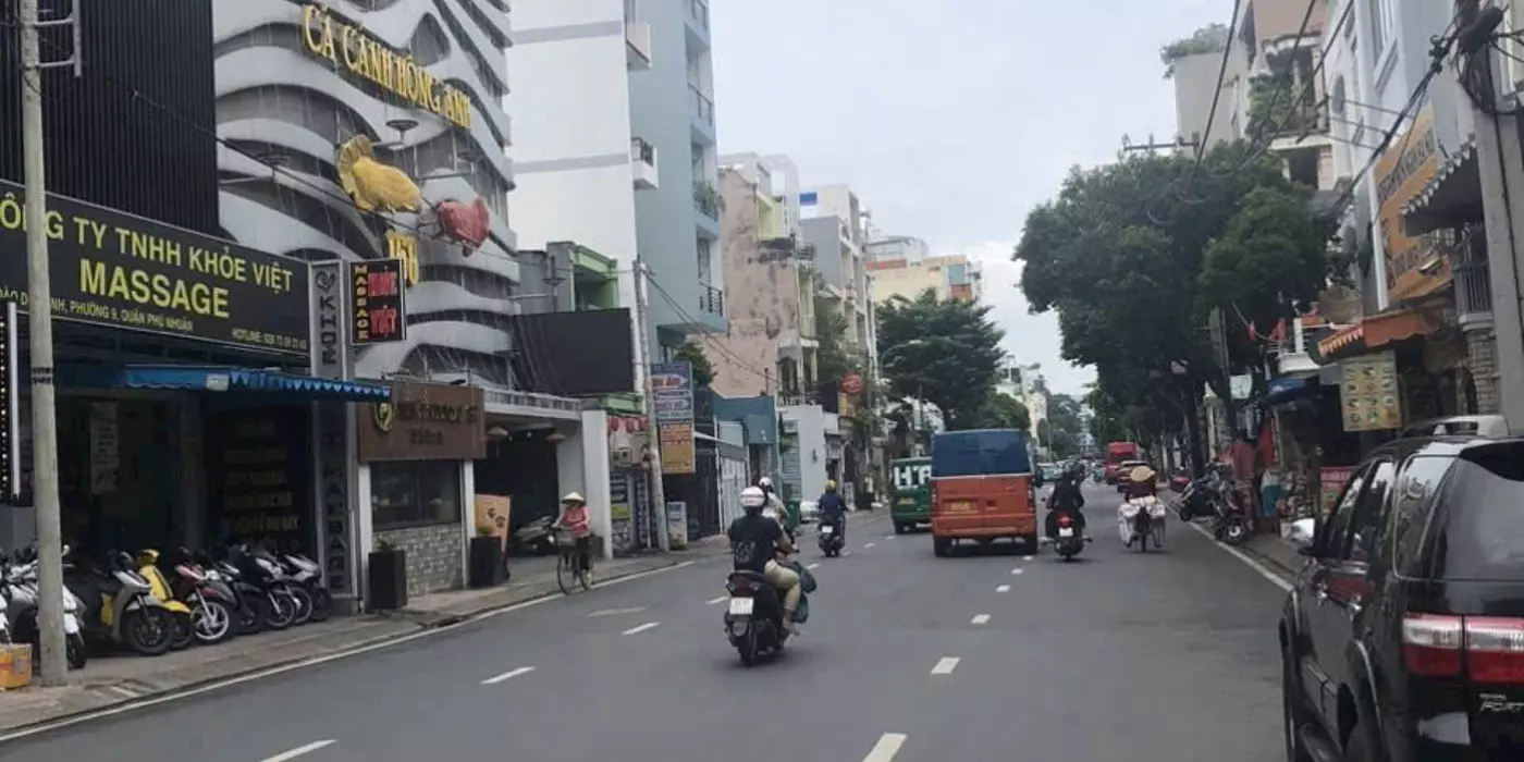 Bán nhà Mặt tiền  Đào Duy Anh -  Phan Đăng Lưu,  8x15.5m, 4 Tầng -  HĐT 60tr-  33.5 tỷ