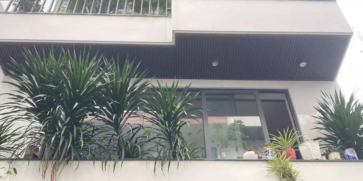 NHÀ ĐẸP LÊ ĐỨC THỌ - NGANG TO - Ô TÔ NGỦ TRONG NHÀ - ĐI DẠO VÀI BƯỚC RA KÊNH THAM LƯƠNG.