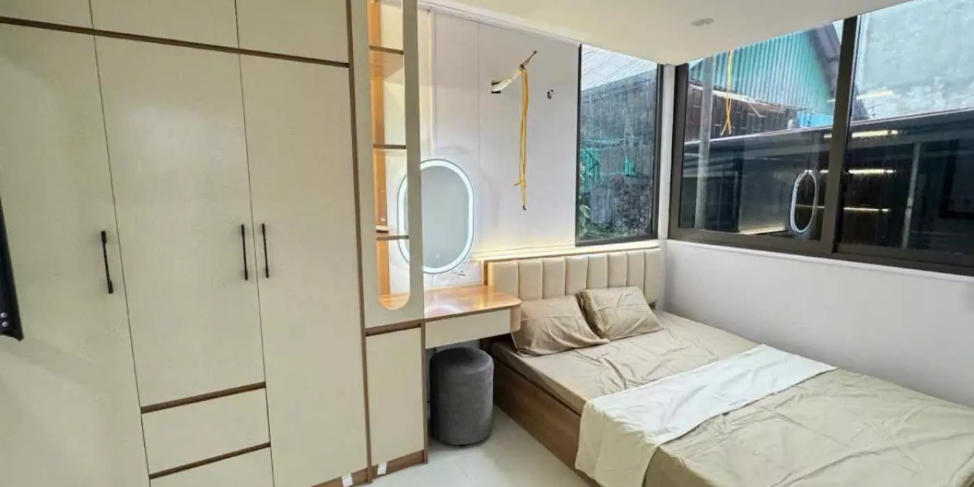 Bán Nhà Tập Thể Tại Khu Tôn Đức Thắng, Đống Đa - Chỉ hơn 3 tỷ 5 Có 4 phòng ngủ, 2 phòng vệ sinh, 1