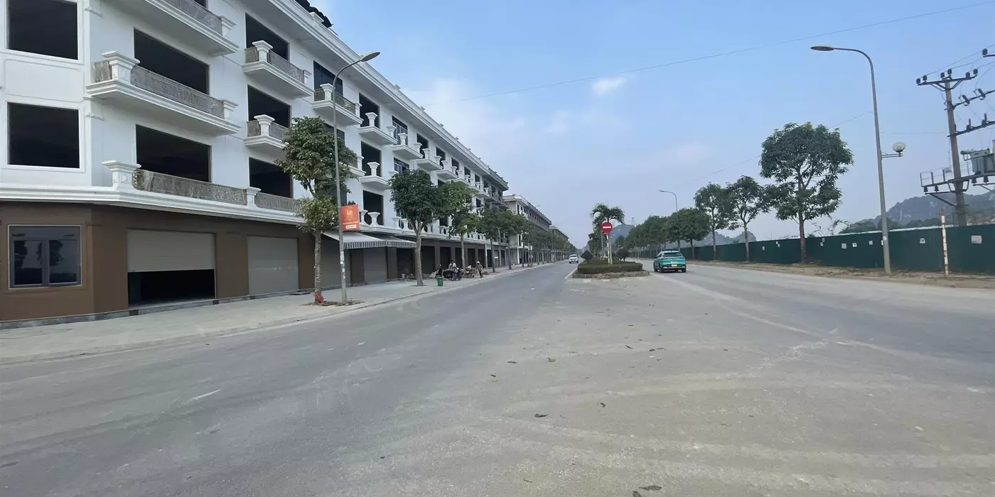 SANG TÊN SỔ NGAY. NHẬN NGAY NHÀ 4 TẦNG. BAO SỔ. KĐT XUÂN HƯNG. LH: 0966 343 969