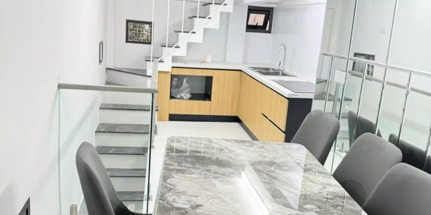 HIẾM CÓ - nhà lô góc 3 thoáng, dt 25m2 x 4 tầng - phố Tôn Đức Thắng - Đống Đa