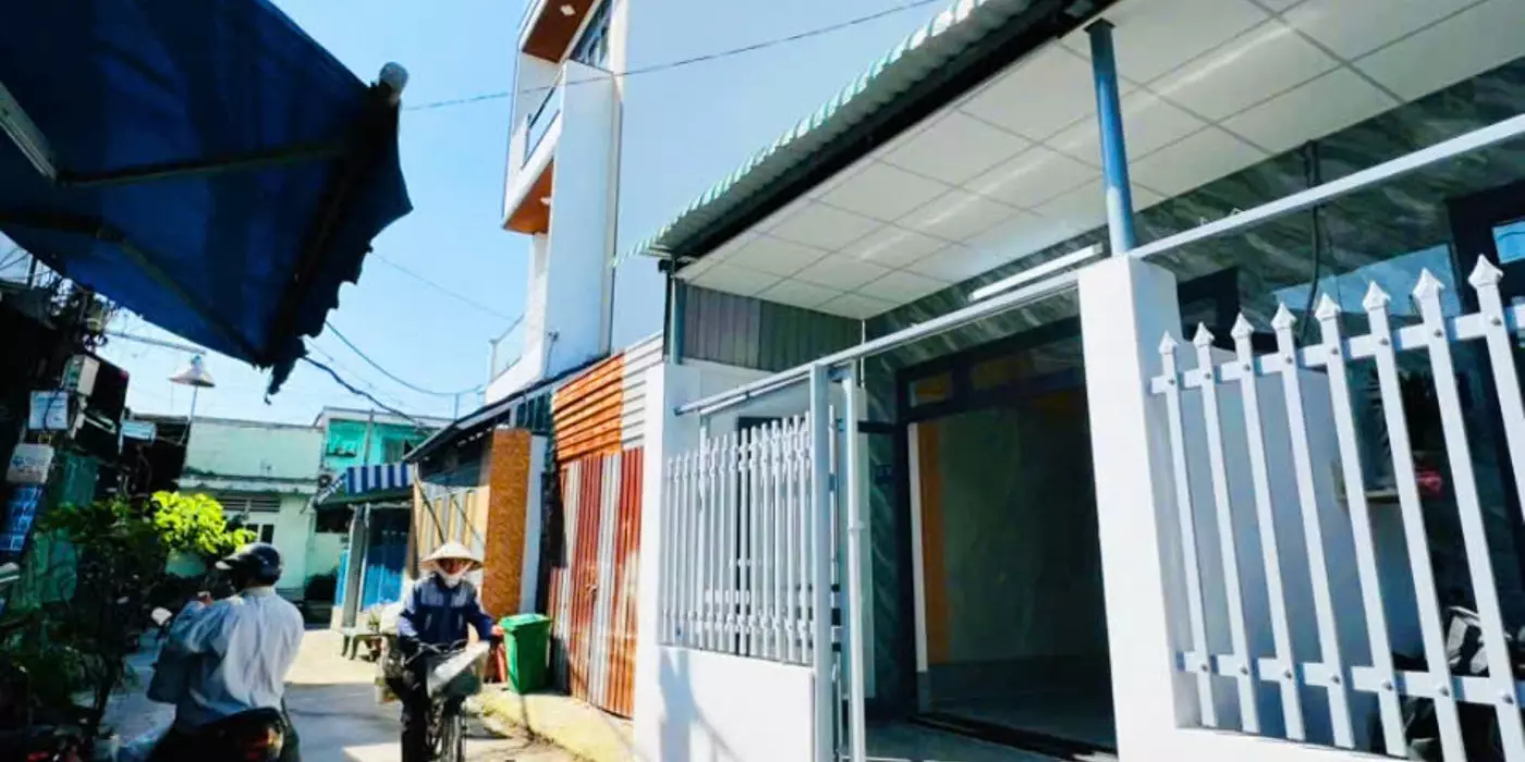Bán Nhà Ngay Bến Xe Buýt Hiệp Diện Tích 65m2 giá 1 ty 690