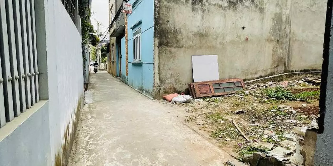 nhỉnh 8 tỷ bán 76m đất minh khai cách phố 20m hai bà trưng