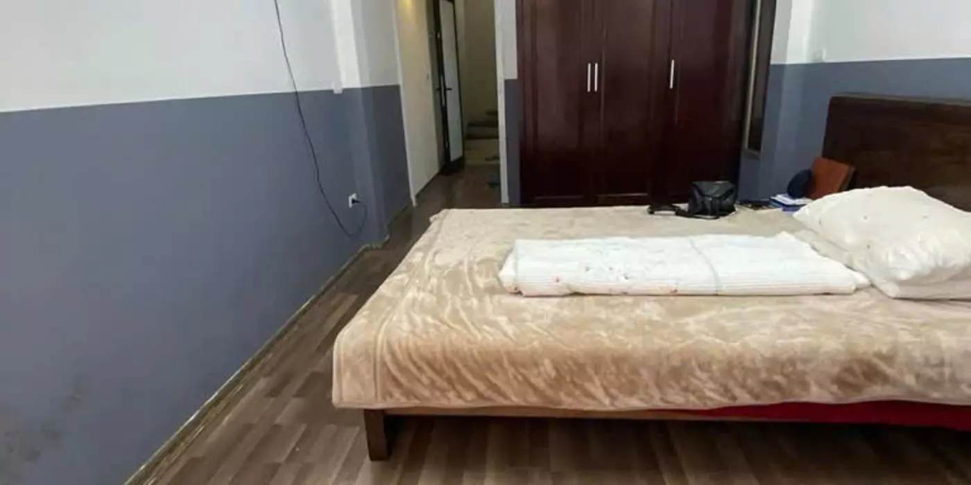 Bán nhà Phố Hào Nam_Cốt nhà dân xây_An sinh cực đỉnh_32mx5T_Giá: 6.3 Tỷ_Lh: 0396935190.