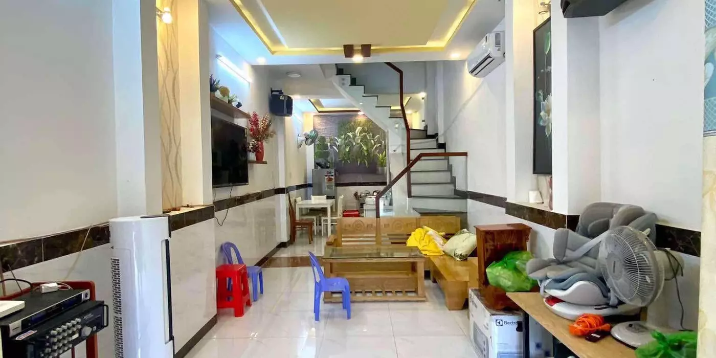NHÀ 2 TẦNG TÂN THỚI HIỆP 20 - HẺM XE TẢI QUAY ĐẦU  GẦN BỆNH VIỆN QUẬN 12 - XE HƠI NGỦ TRONG NHÀ.