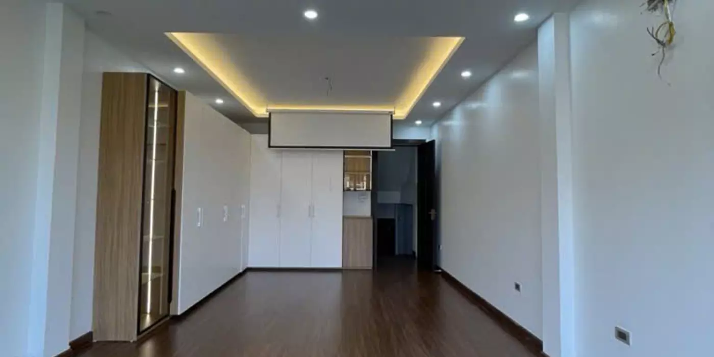 💥 Bán Nhà Bồ Đề 69m , MT4 Mới Keng ngõ ô tô tránh ,kinh doanh vị trí hiếm đẹp 17,9 tỷ
