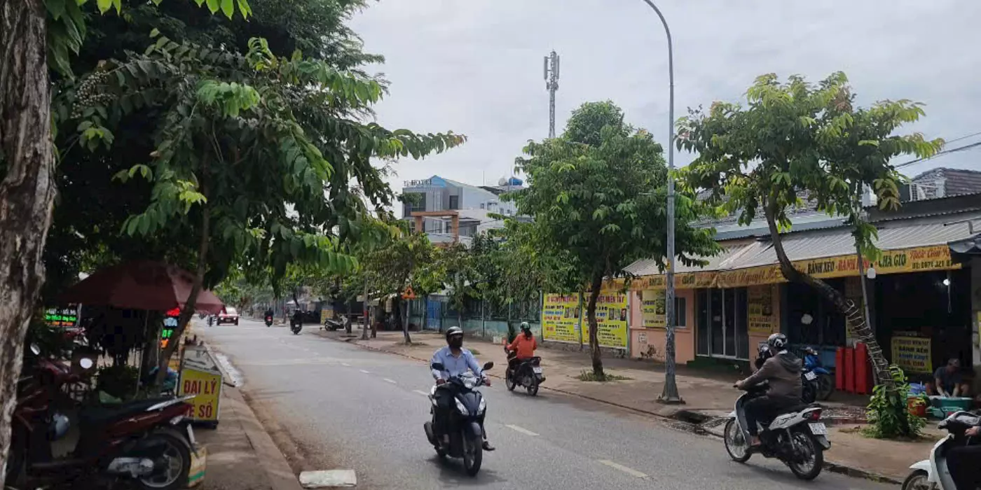 Gấp bán Nhà (10x20) mặt tiền Song Hành, Trung Chánh, Hóc Môn Giá rẻ 19 tỷ