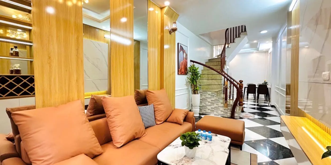 Nhà Đẹp đón Tết giá rẻ 35m2 * 5 tầng * 6 ngủ phố Trương Định - quận Hoàng Mai