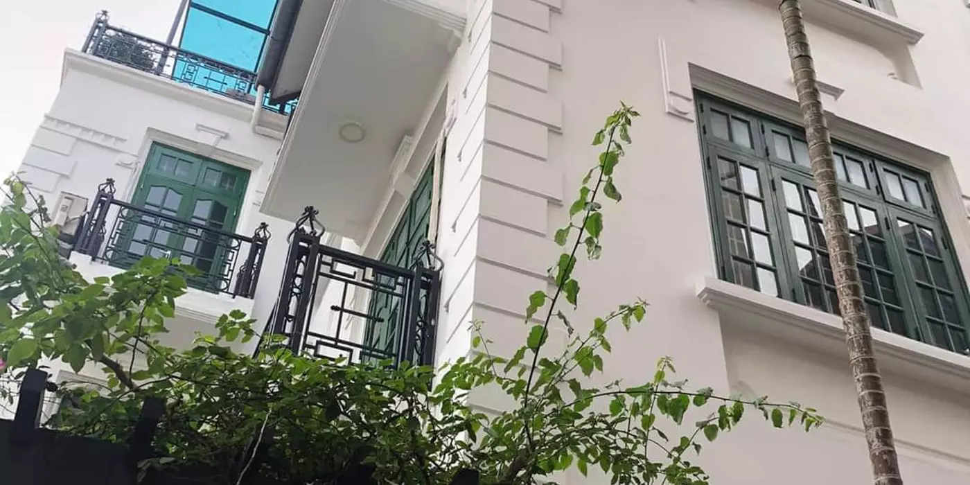 BT TT Ba Đình- Hoàng Hoa Thám đẳng cấp thượng lưu, 30m ra phố lớn, MT khủng 130m -24 tỷ
