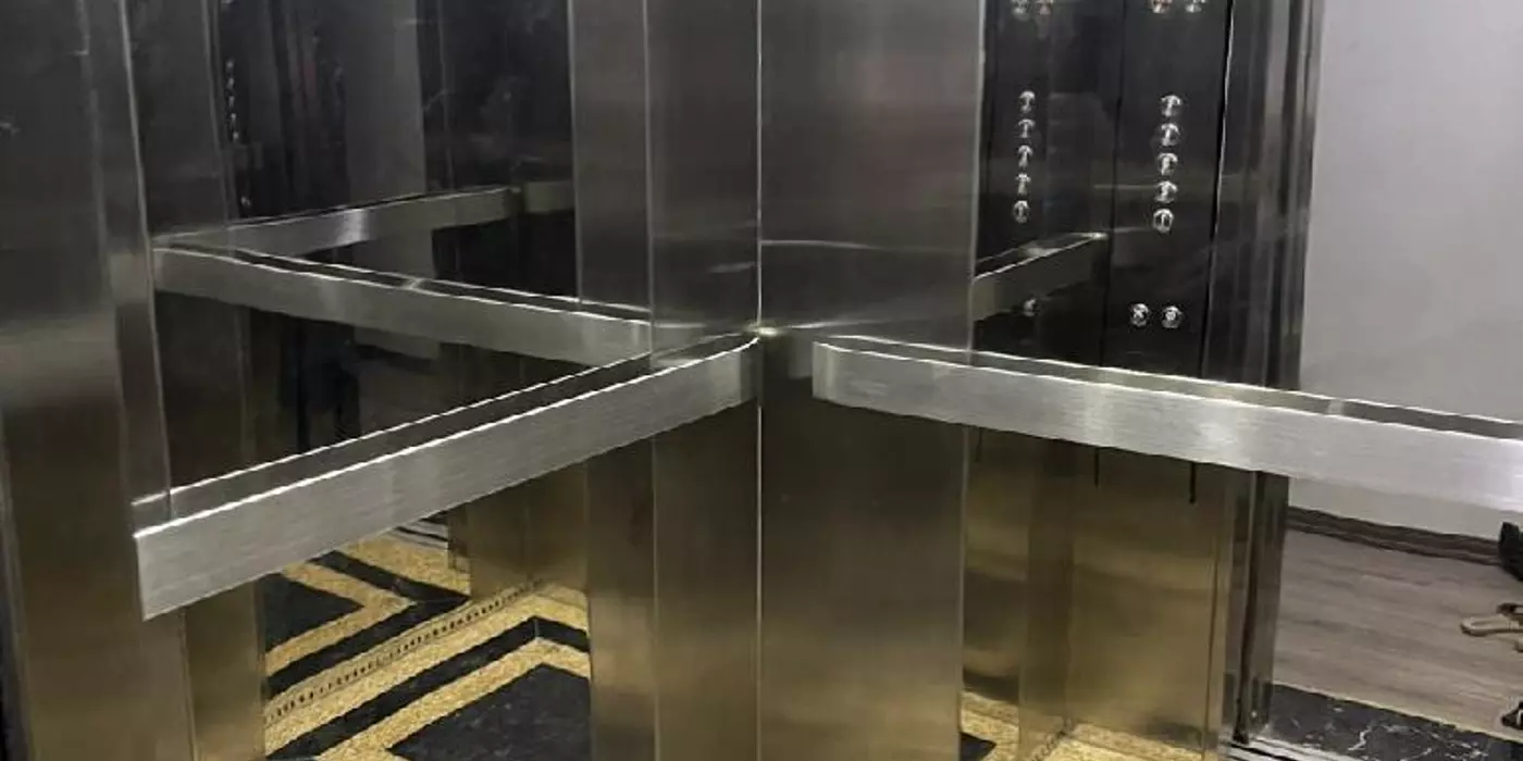 Gấp, Cổ Nhuế, 65m2, 6T, Thang Máy, ngõ thông, oto 50m, 10ty899